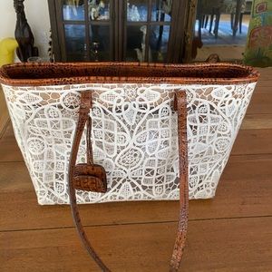 CLEVER CARRIAGE COMPANY TOTE BAG